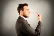 چگونه با دروغ‌گویی همسر برخورد کنیم؟