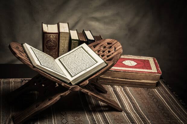 آیا قران کتاب خداست؟