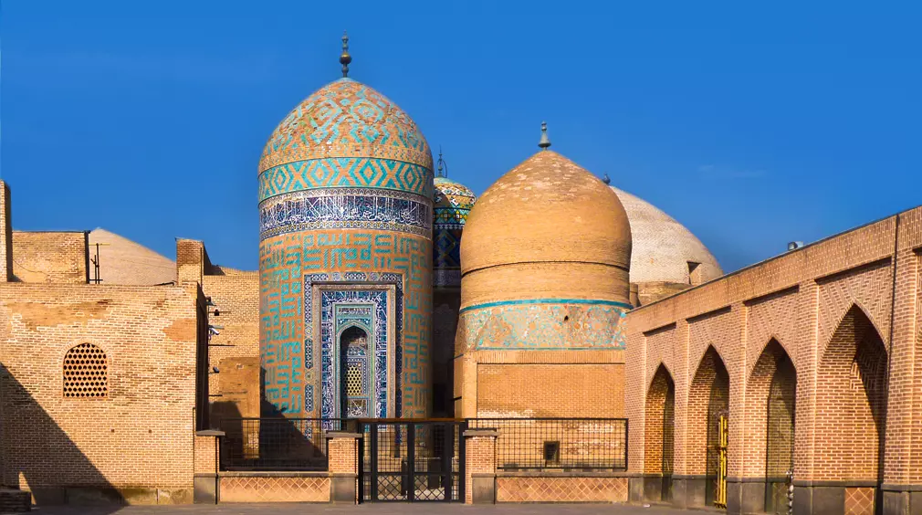 از خانقاه تا پادشاهی